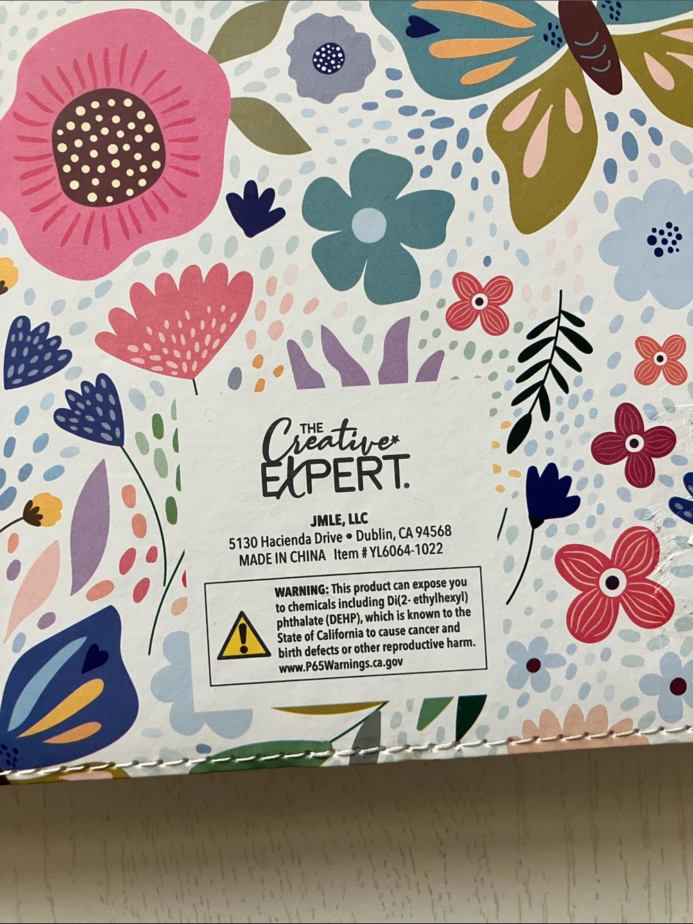 The Creative Expert 17 Month Planner - (August 2026-December 2027) NWT - Picture 4 of 16